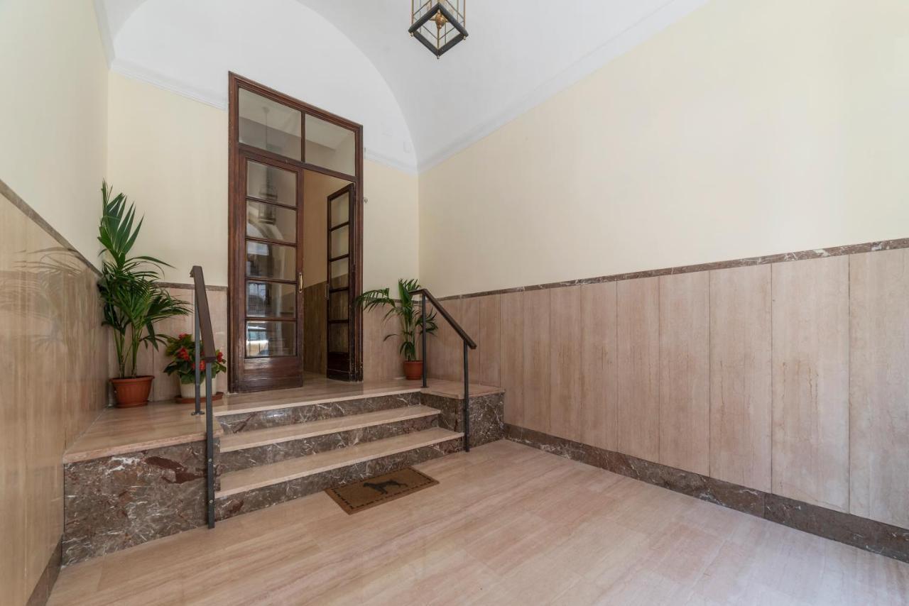 רומא Santa Maria Maggiore Roomy And Bright Flat מראה חיצוני תמונה